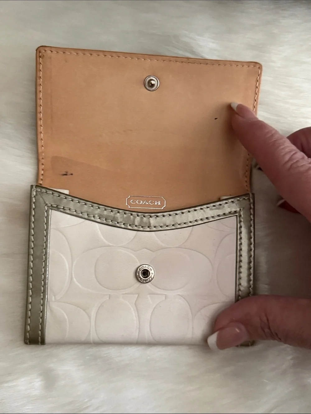 Tory Burch Gray Block T Tote Bag, Lavemi RFID Metallic Wallet & Coach Card Case